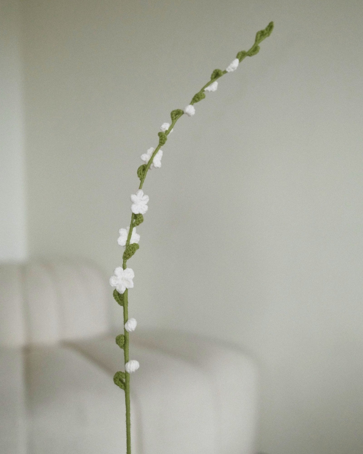 Untitled Flowers — Silberweide, handgehäkelt, Detail